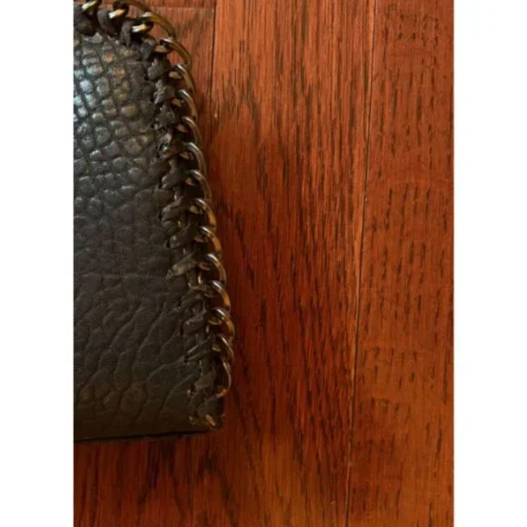 Jessica Simpson Black Pebbled Leather Chain Trim Wristlet Clutch - Picture 5 of 7